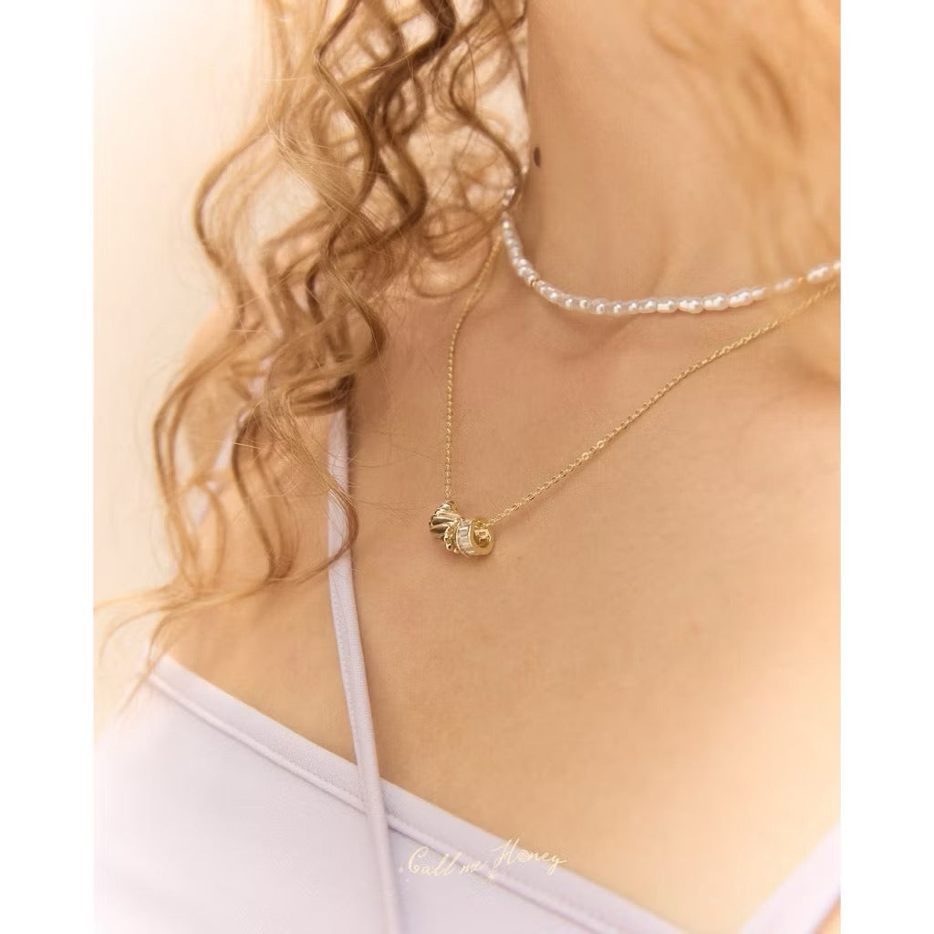 ￼Julys - Honeymoon Necklace