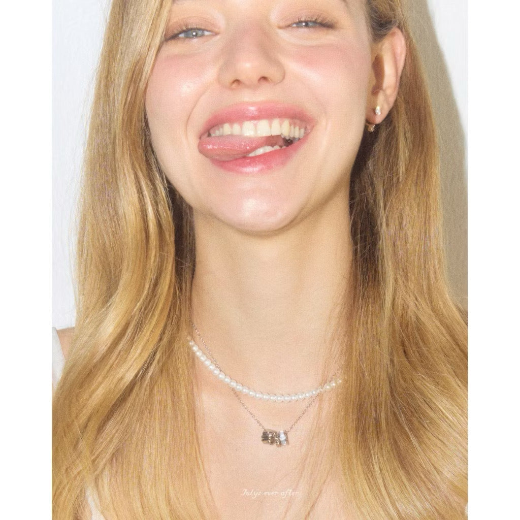 ￼Julys - Honeymoon Necklace