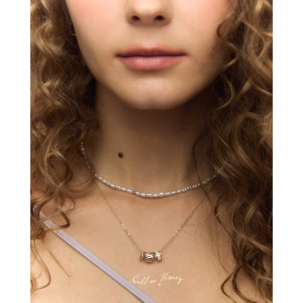￼Julys - Honeymoon Necklace