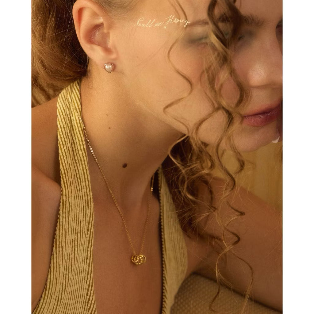 ￼Julys - Honeymoon Necklace