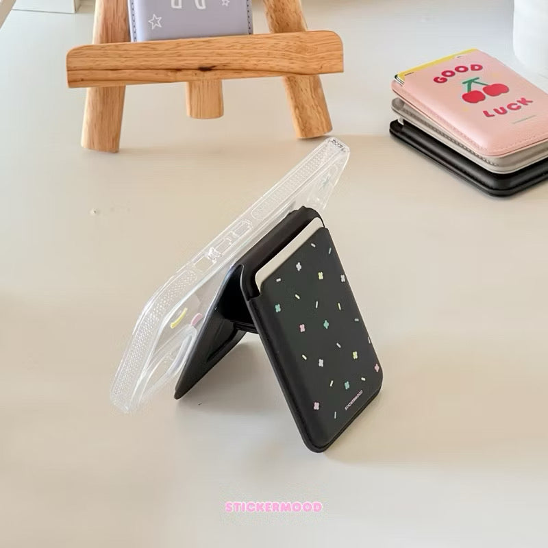 ￼Magnetic Card Holder
