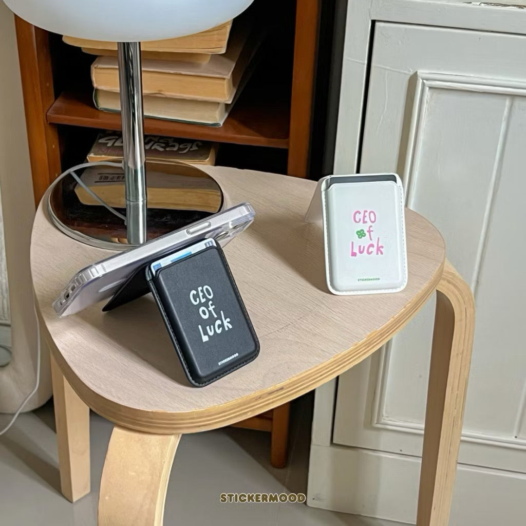 ￼Magnetic Card Holder
