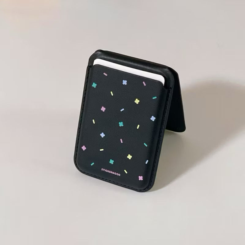 ￼Magnetic Card Holder